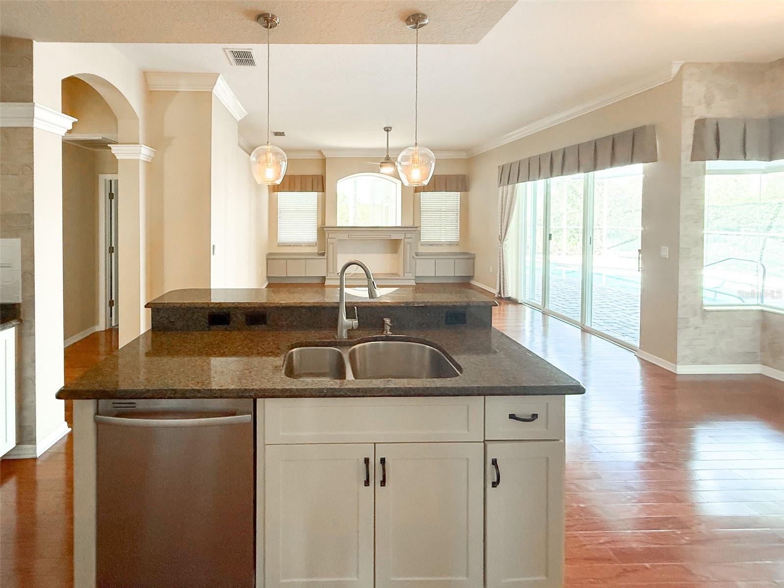 8506 Coral Creek Loop Property Photo 20