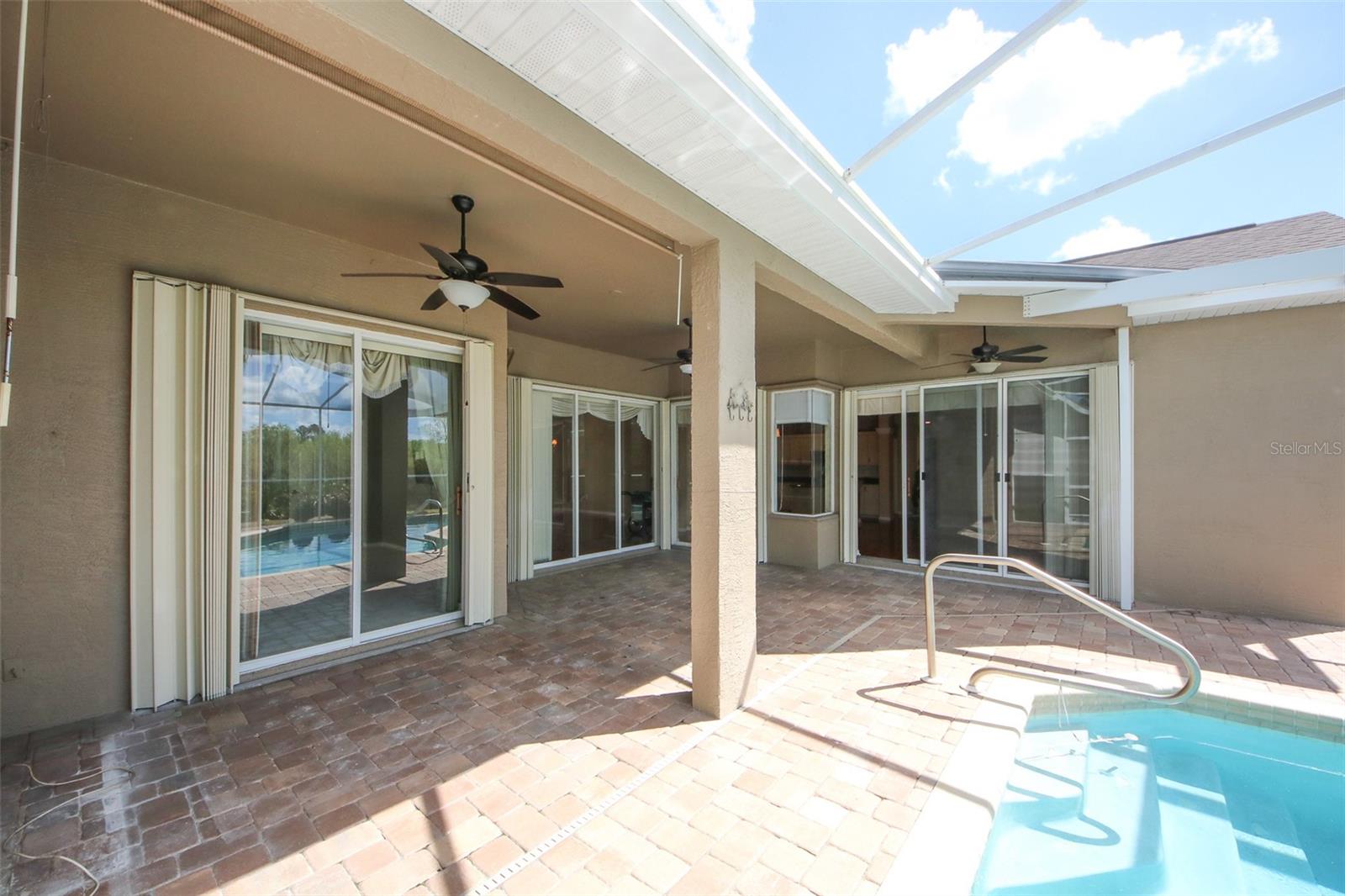 8506 Coral Creek Loop Property Photo 29