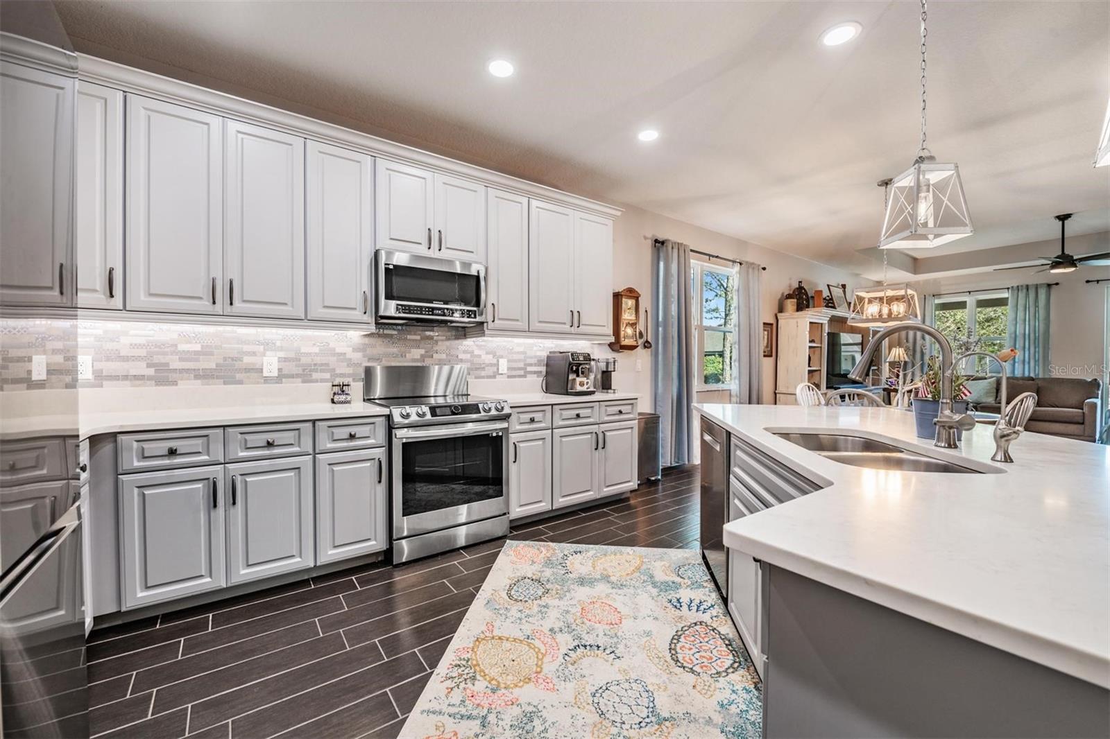 3920 Night Star Trl Property Photo 4