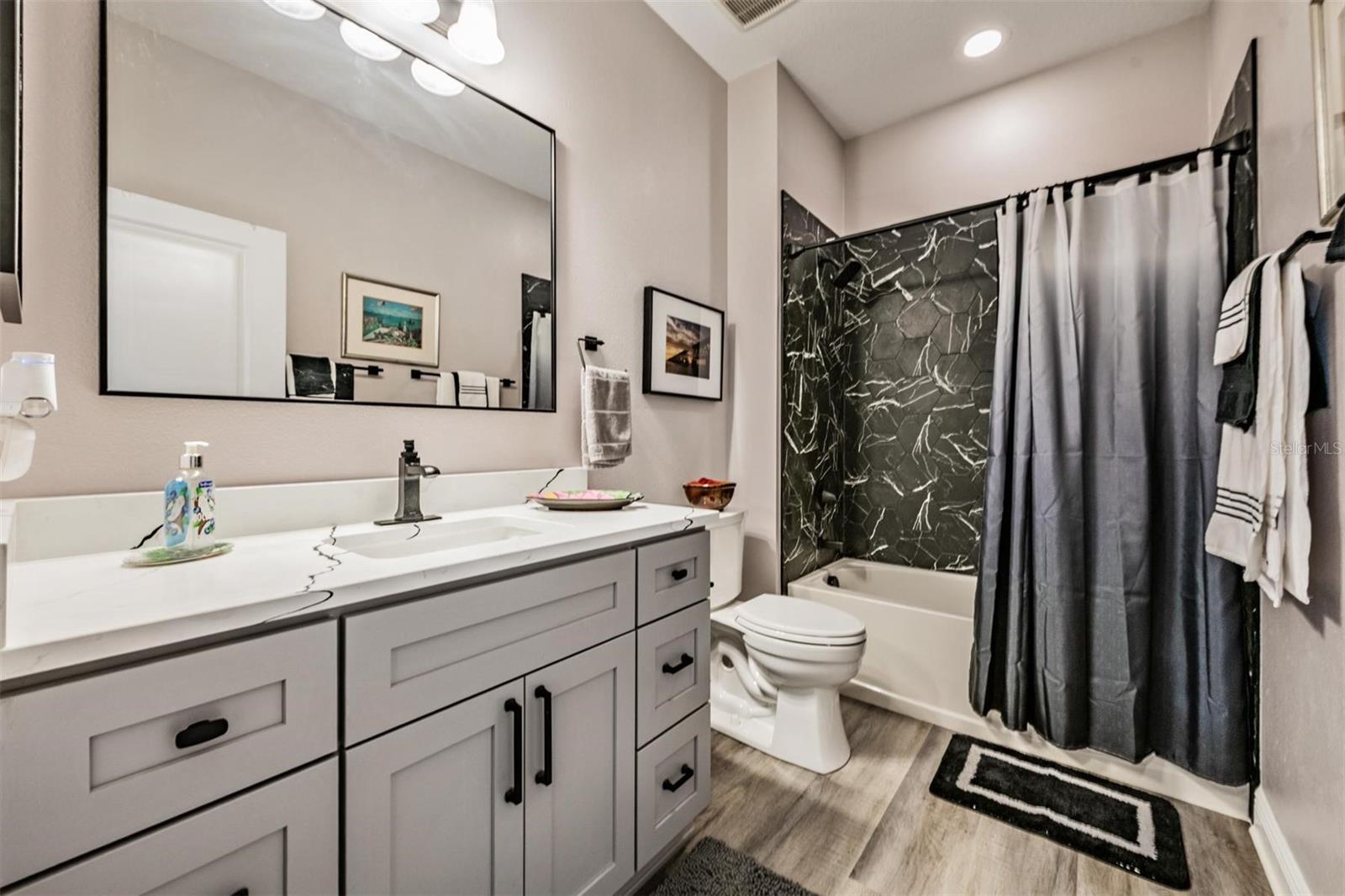 3920 Night Star Trl Property Photo 24