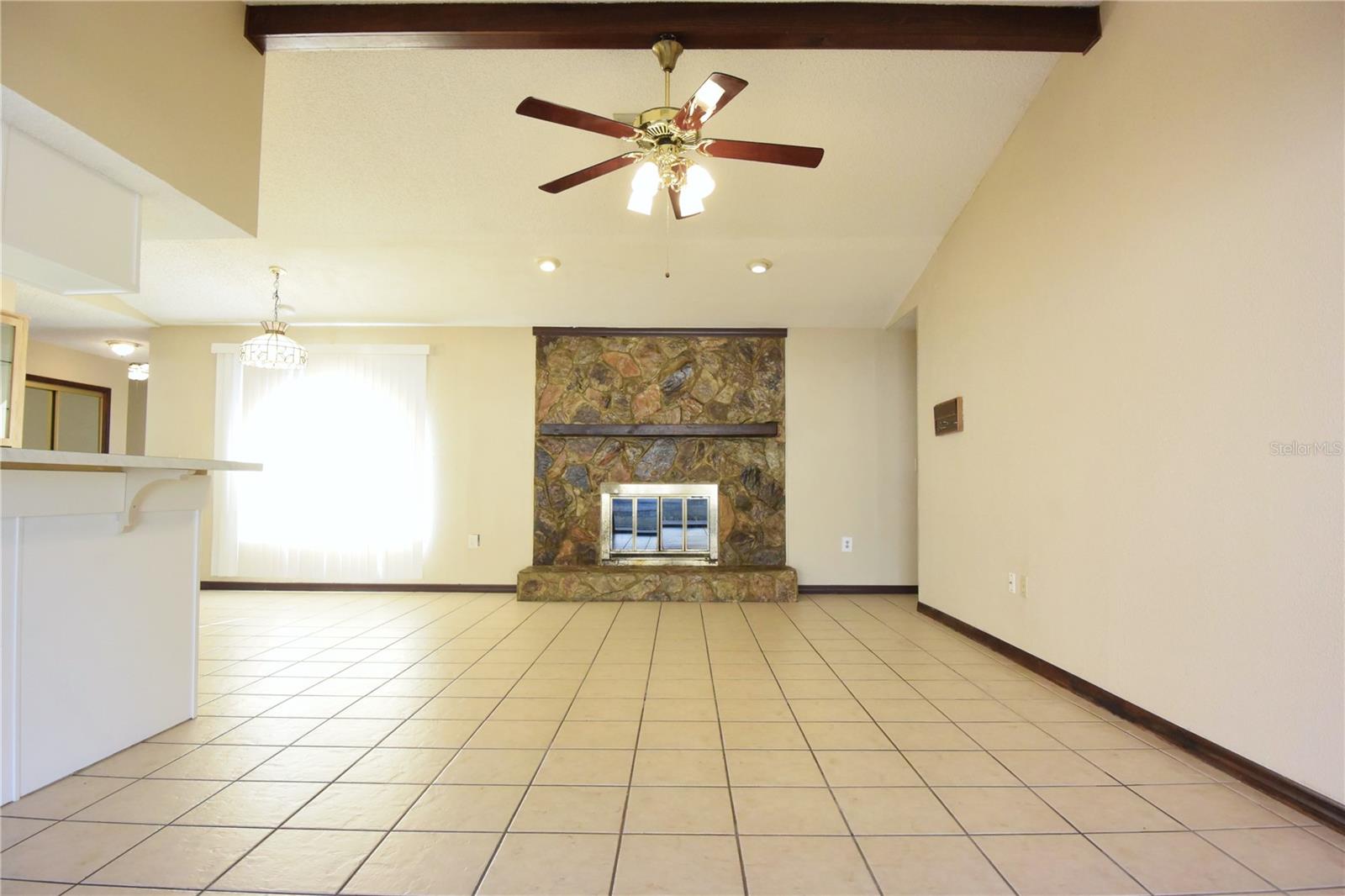 1382 Valiant Ave Property Photo 16