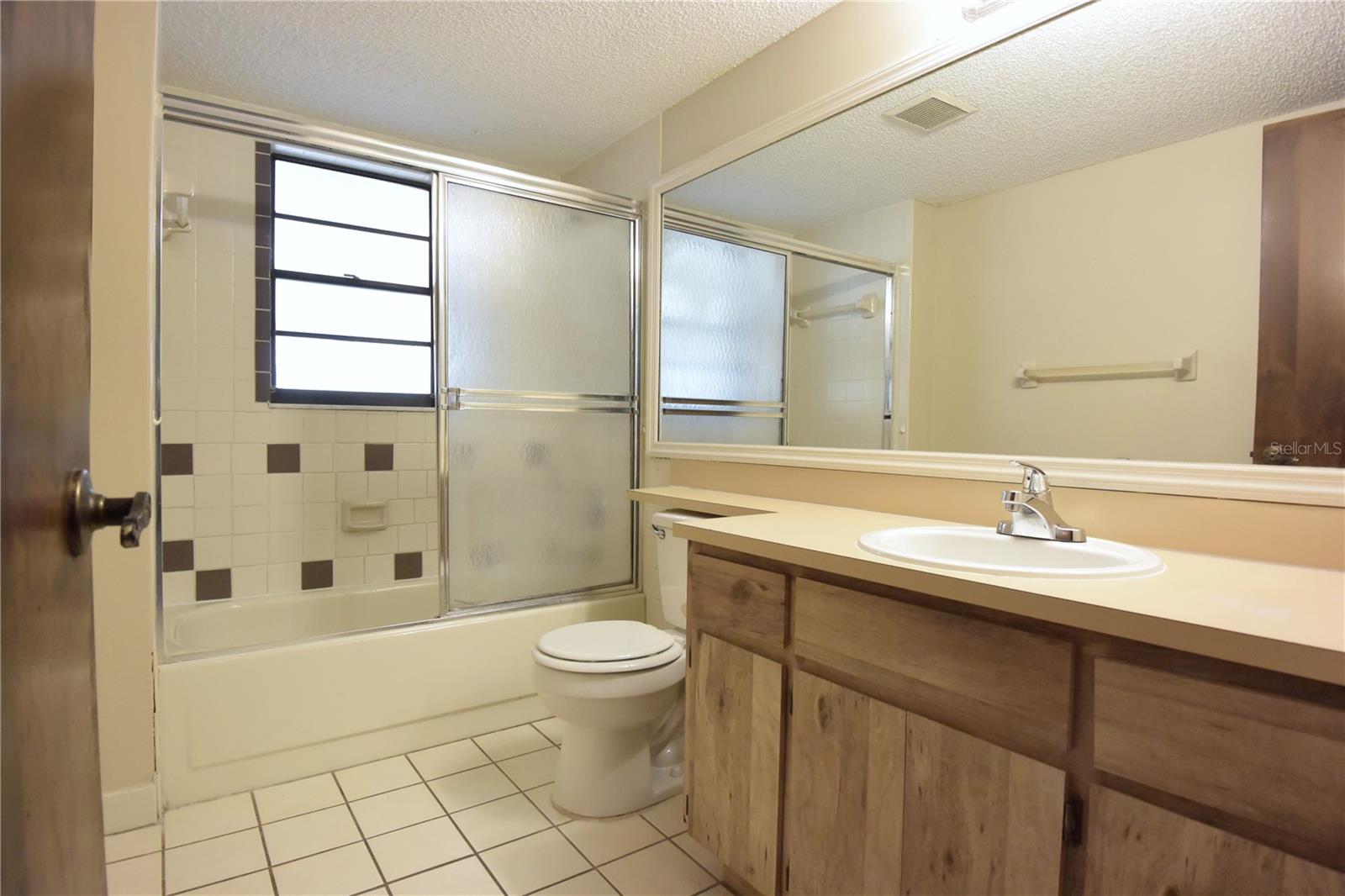 1382 Valiant Ave Property Photo 37