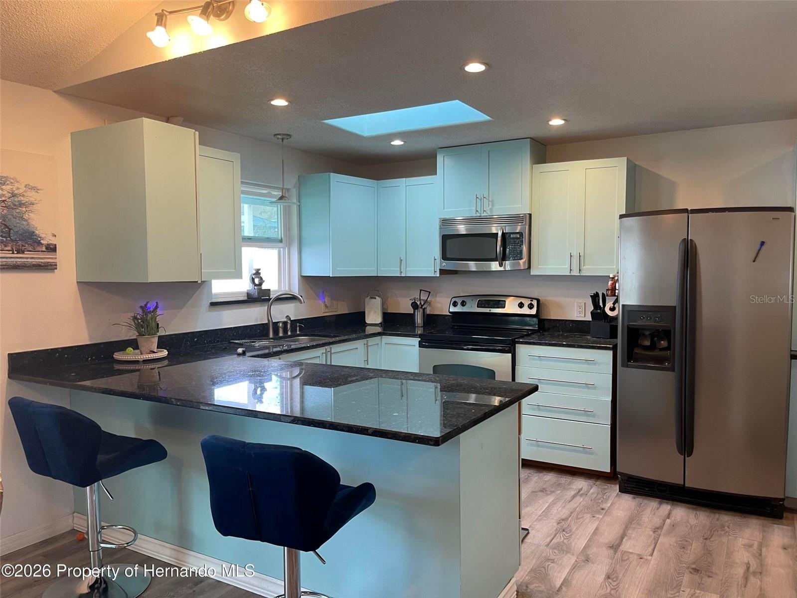 15499 Arvin Dr Property Photo 4