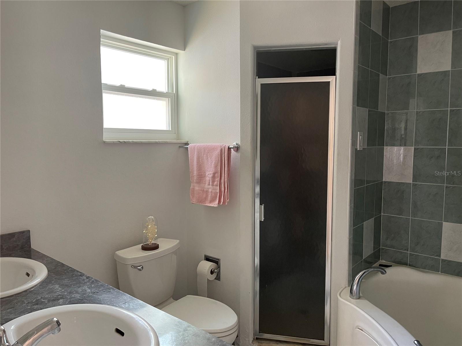15499 Arvin Dr Property Photo 8