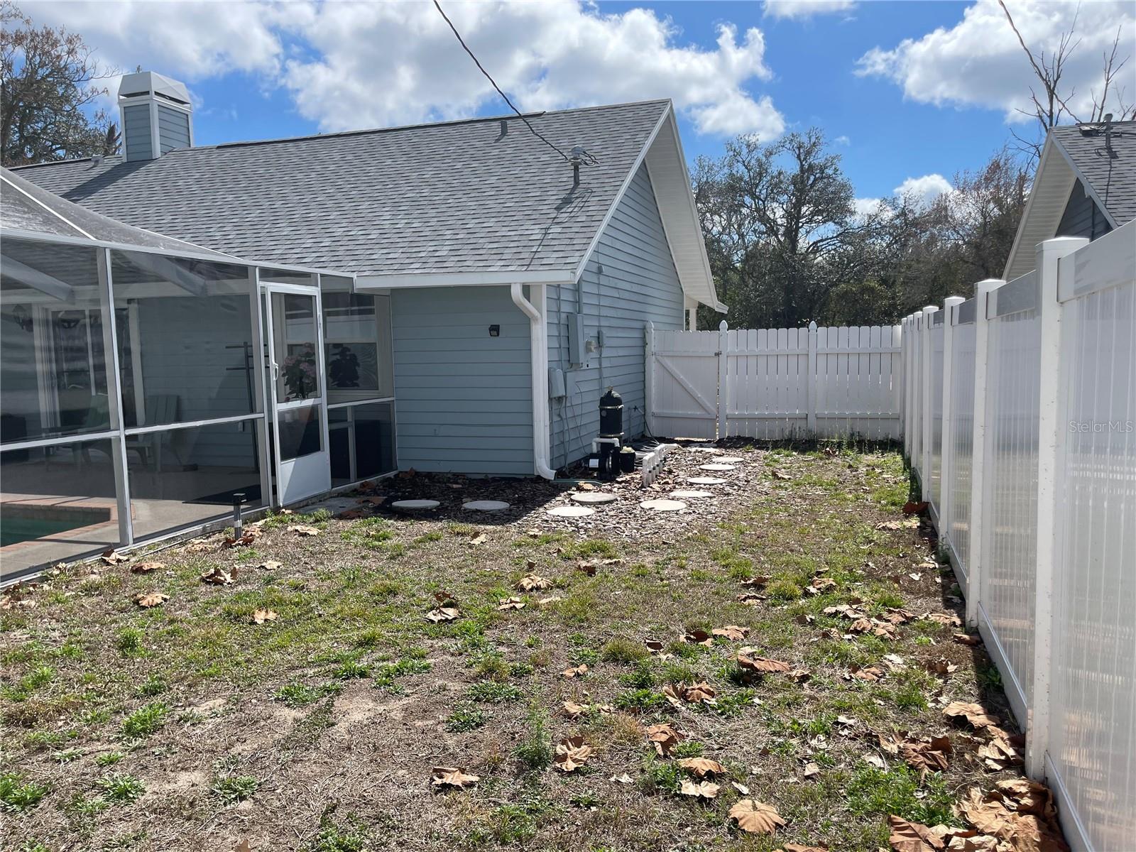 15499 Arvin Dr Property Photo 16