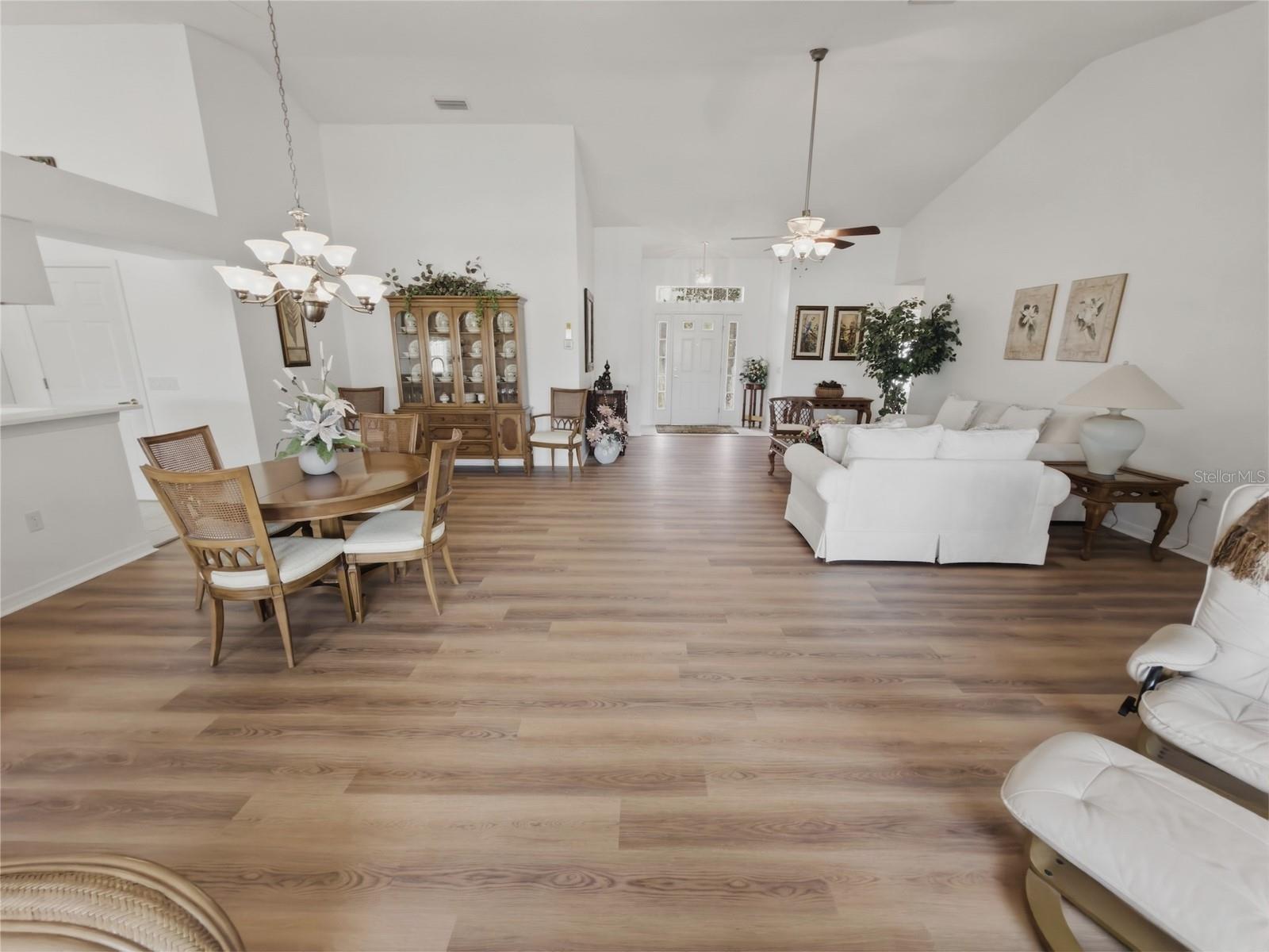 11131 Hollander Ave Property Photo 14