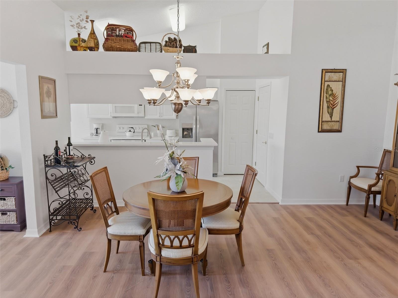 11131 Hollander Ave Property Photo 16