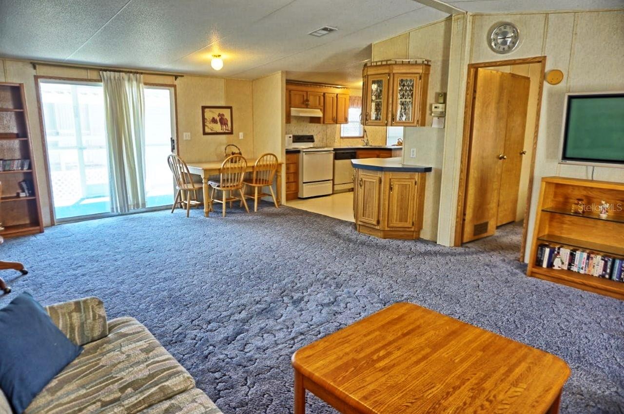 2016 Lake Linda Cir Property Photo 8