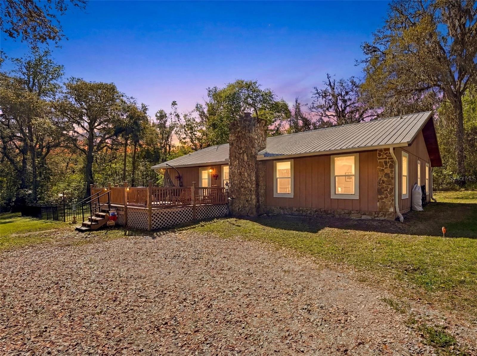 24350 Lanark Rd Property Photo 1