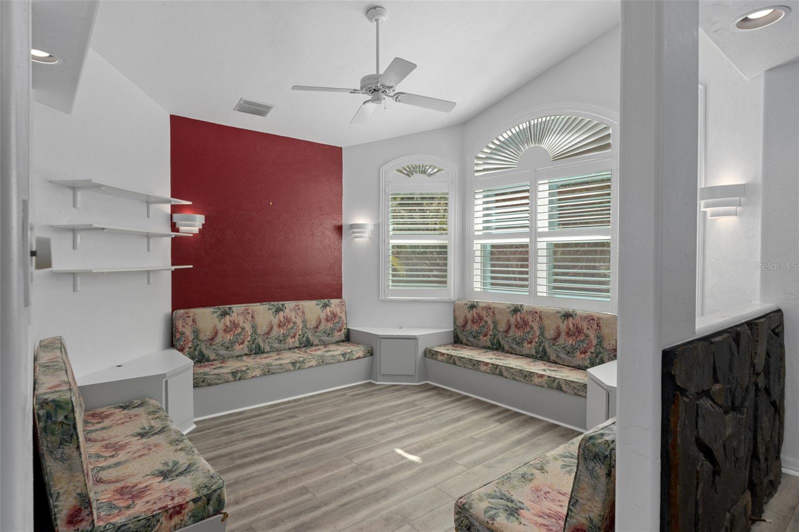 35 Captains Cove Rd Property Photo 10
