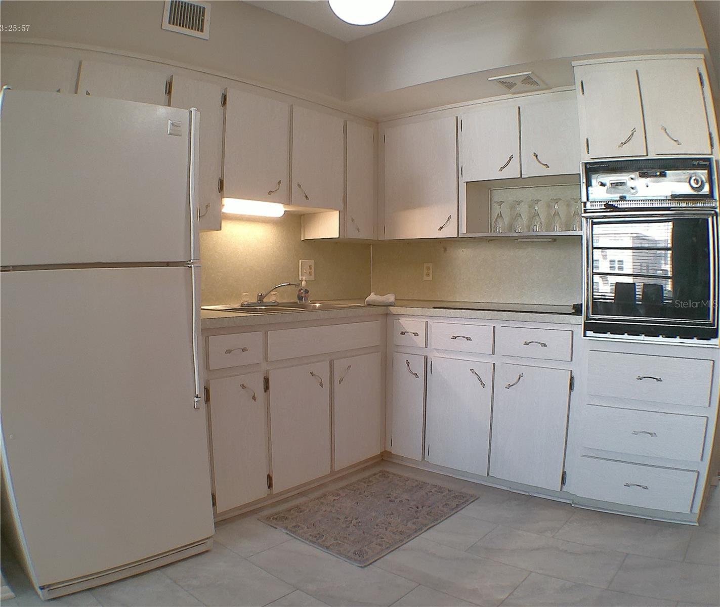 2456 Ecuadorian Way #38 Property Photo 19