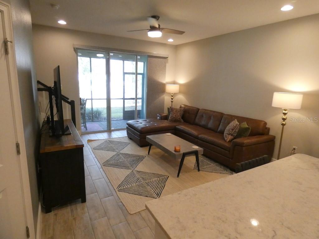 1505 Sunset Wind Loop Property Photo 15