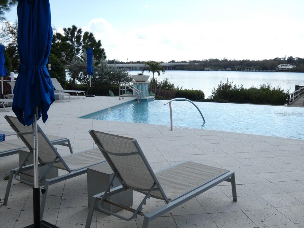 1505 Sunset Wind Loop Property Photo 33