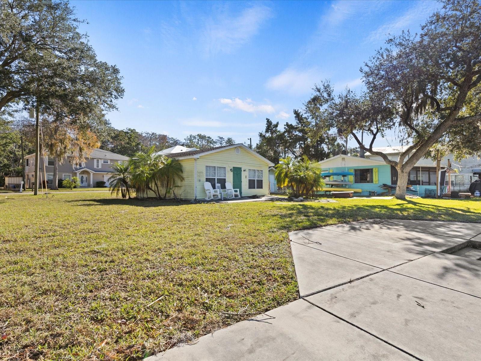 7255 Tropical Dr Property Photo 2