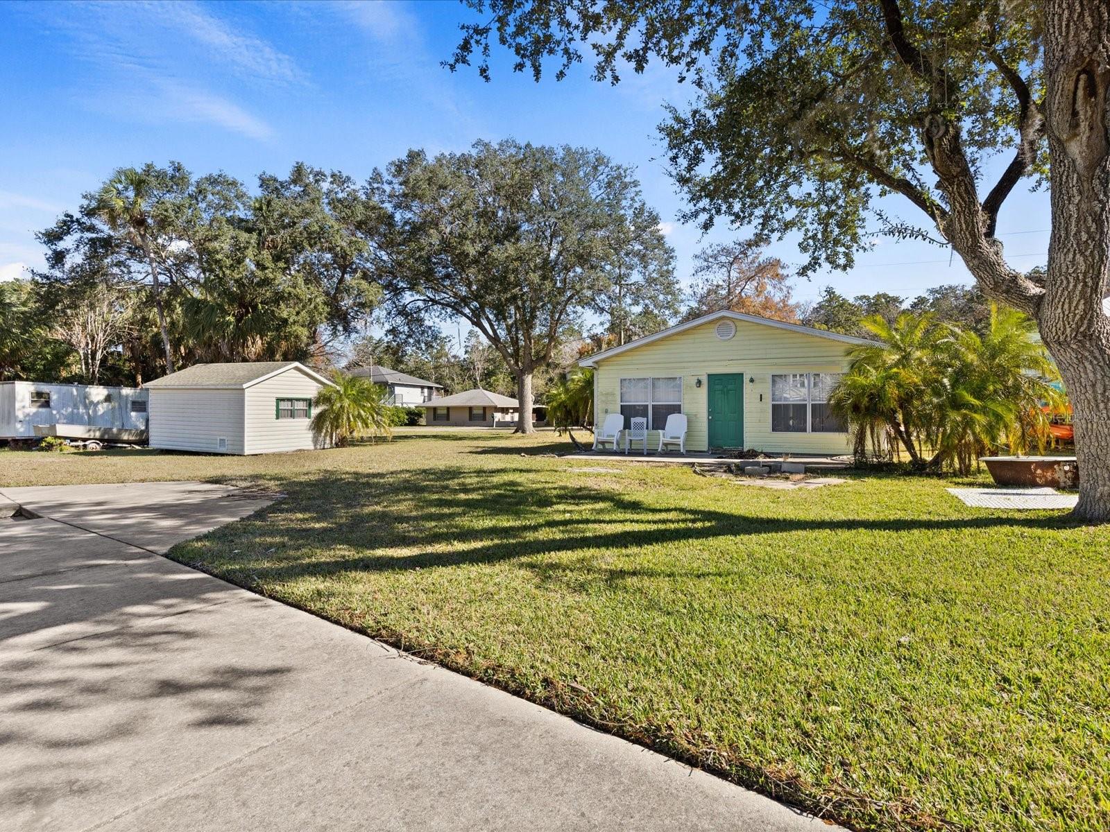 7255 Tropical Dr Property Photo 3