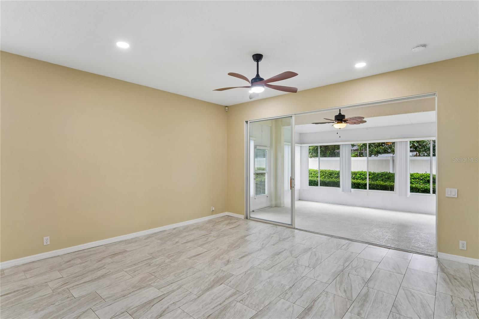 14465 Middle Fairway Dr Property Photo 11