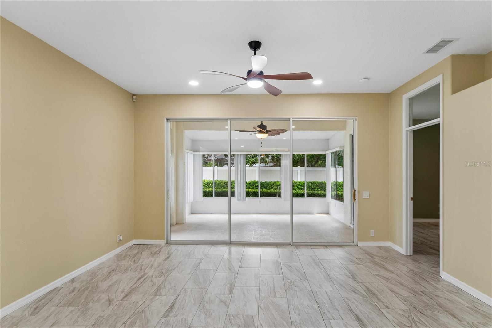 14465 Middle Fairway Dr Property Photo 12