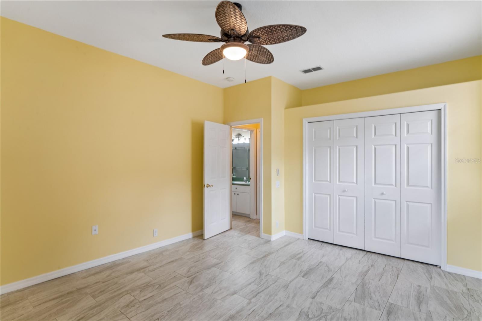 14465 Middle Fairway Dr Property Photo 36