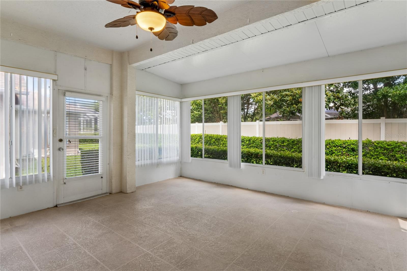 14465 Middle Fairway Dr Property Photo 42