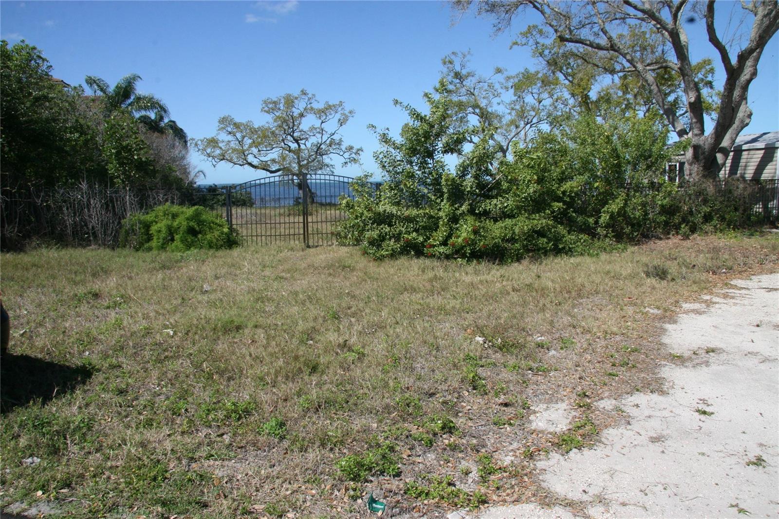 000 Bluff Blvd Property Photo 6