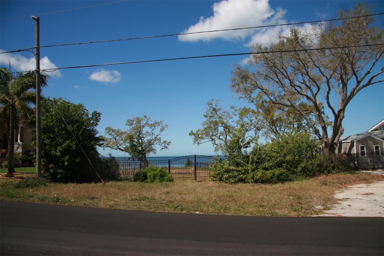 000 Bluff Blvd Property Photo 8