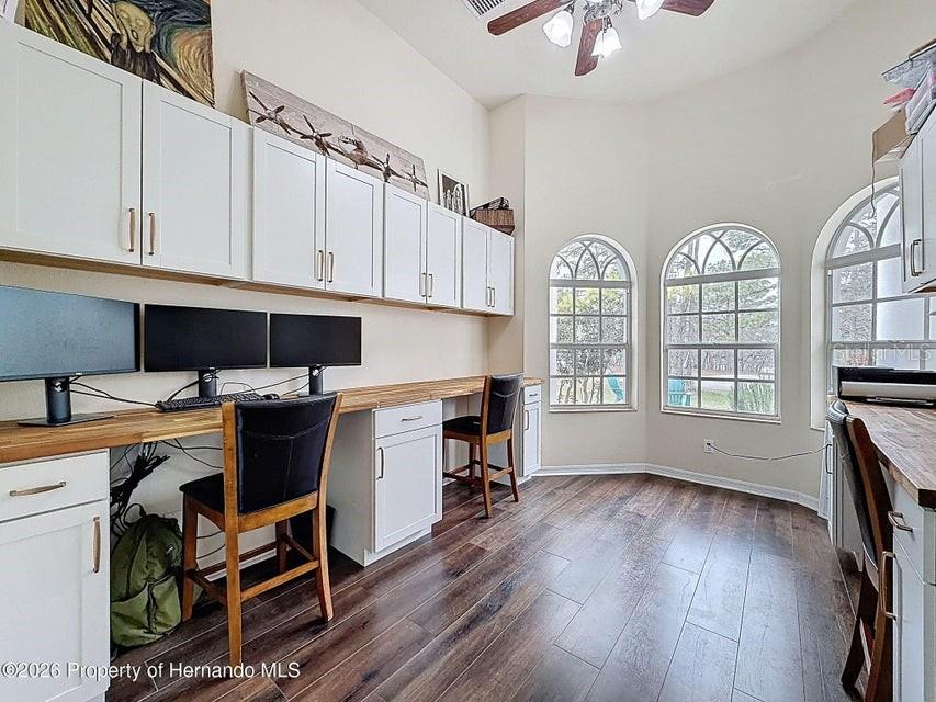 12124 Squeeze Ave Property Photo 11