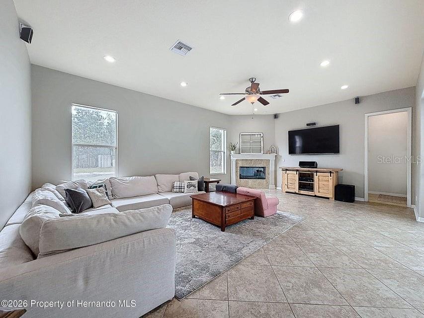12124 Squeeze Ave Property Photo 37