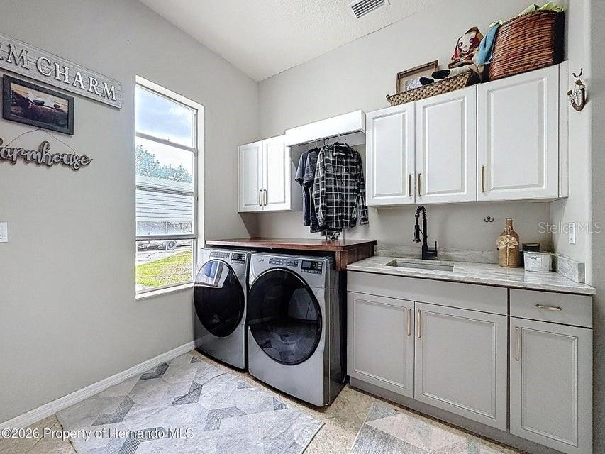 12124 Squeeze Ave Property Photo 49