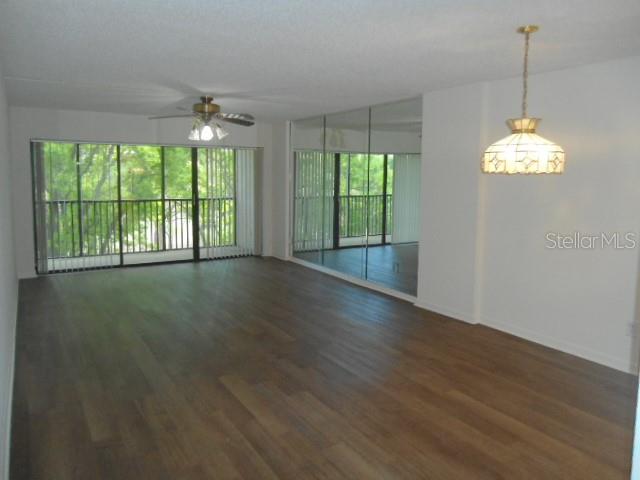 2800 Cove Cay Dr #4d Property Photo 3