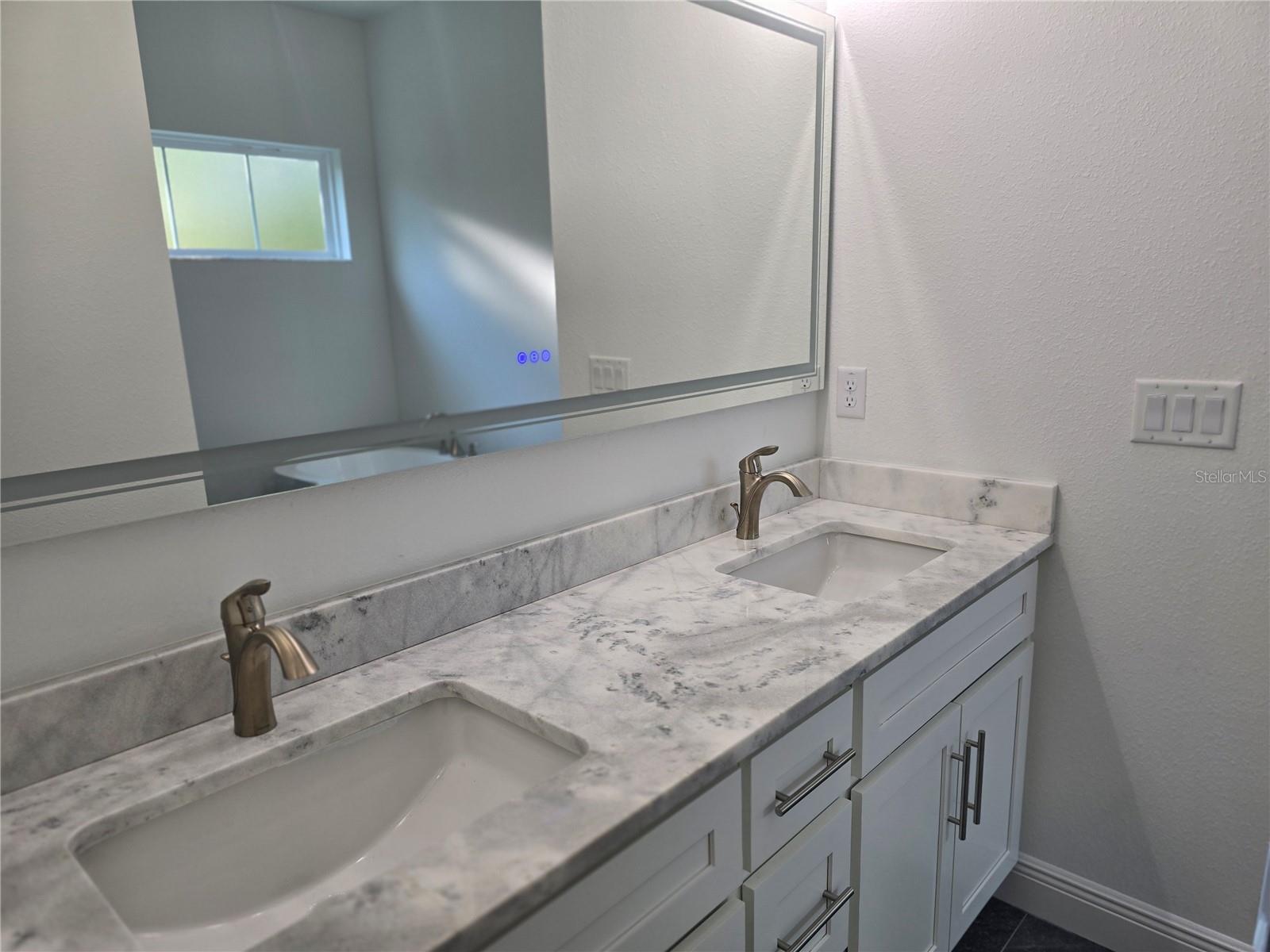 13193 Barnevelde Rd Property Photo 36