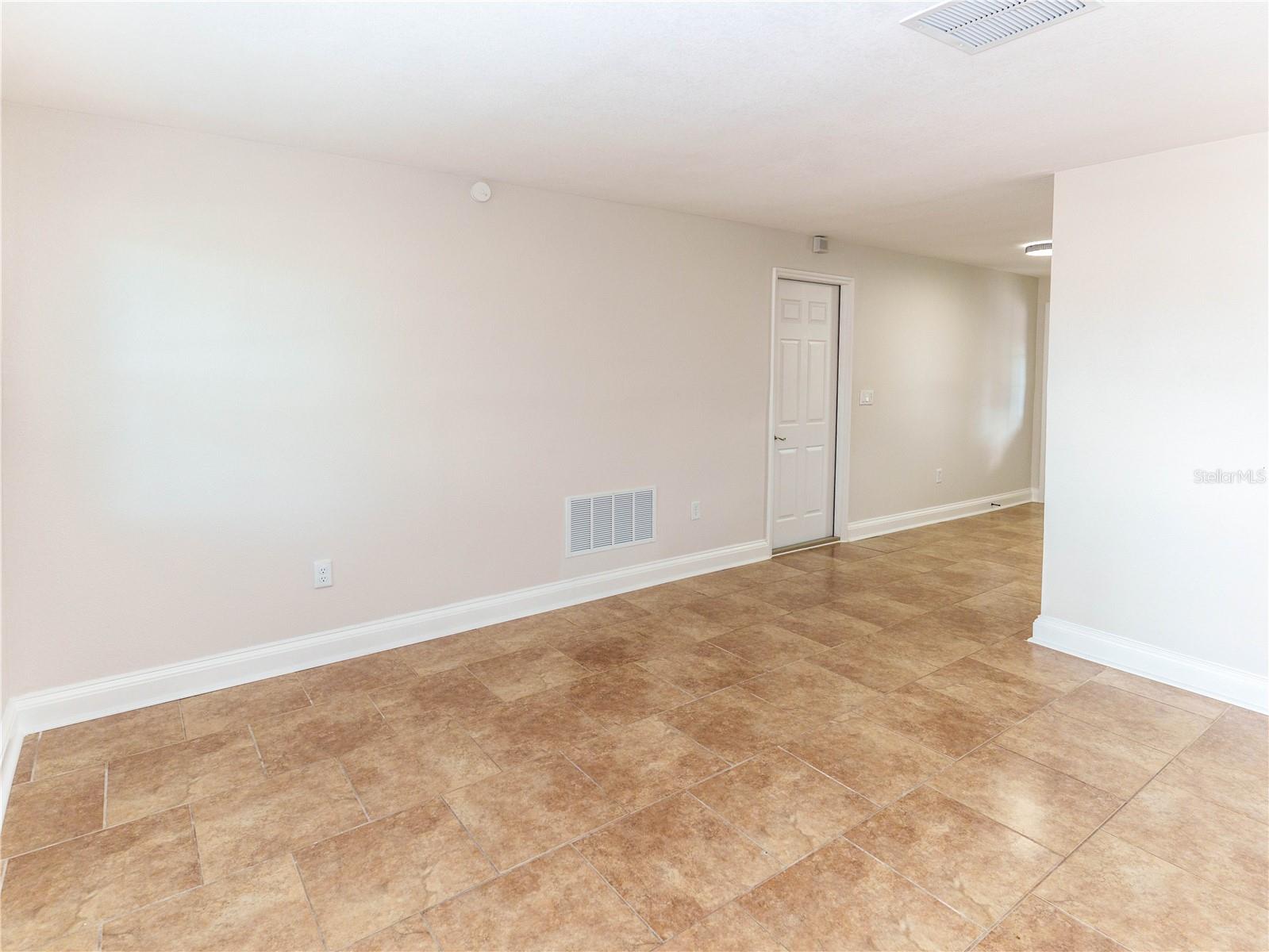 7434 Mako Dr Property Photo 3