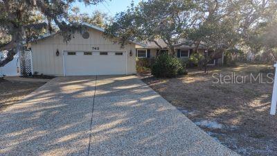 742 Edgemere Property Photo 1