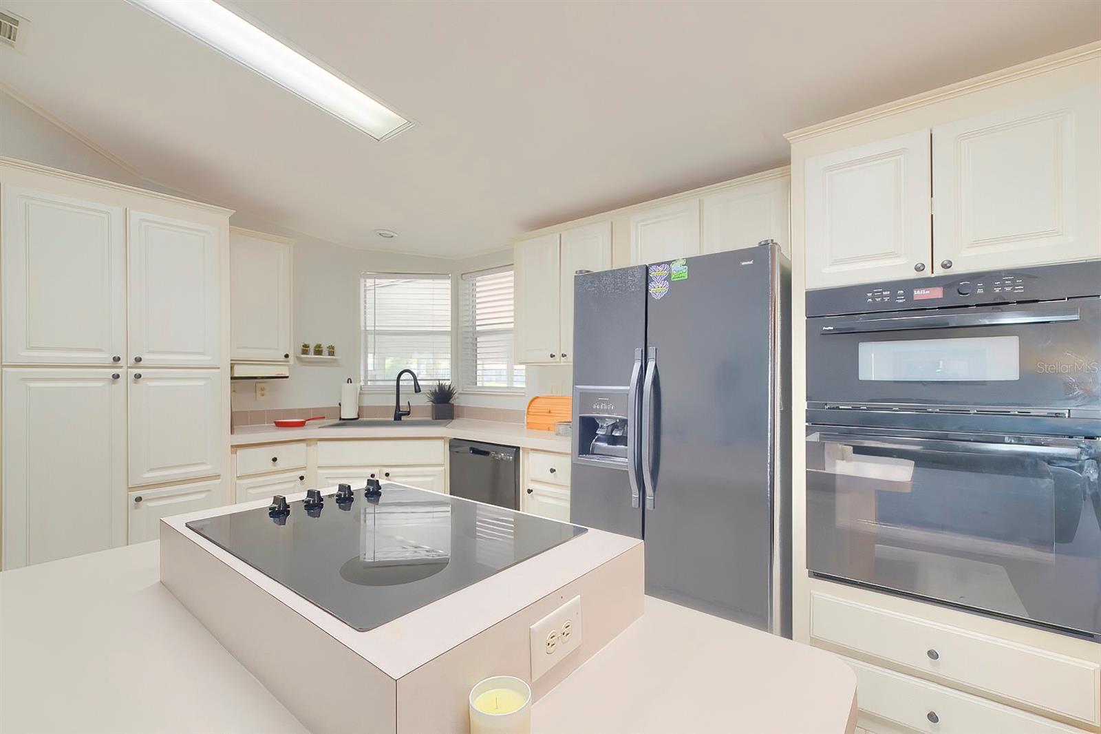 15025 Brookridge Blvd Property Photo 17
