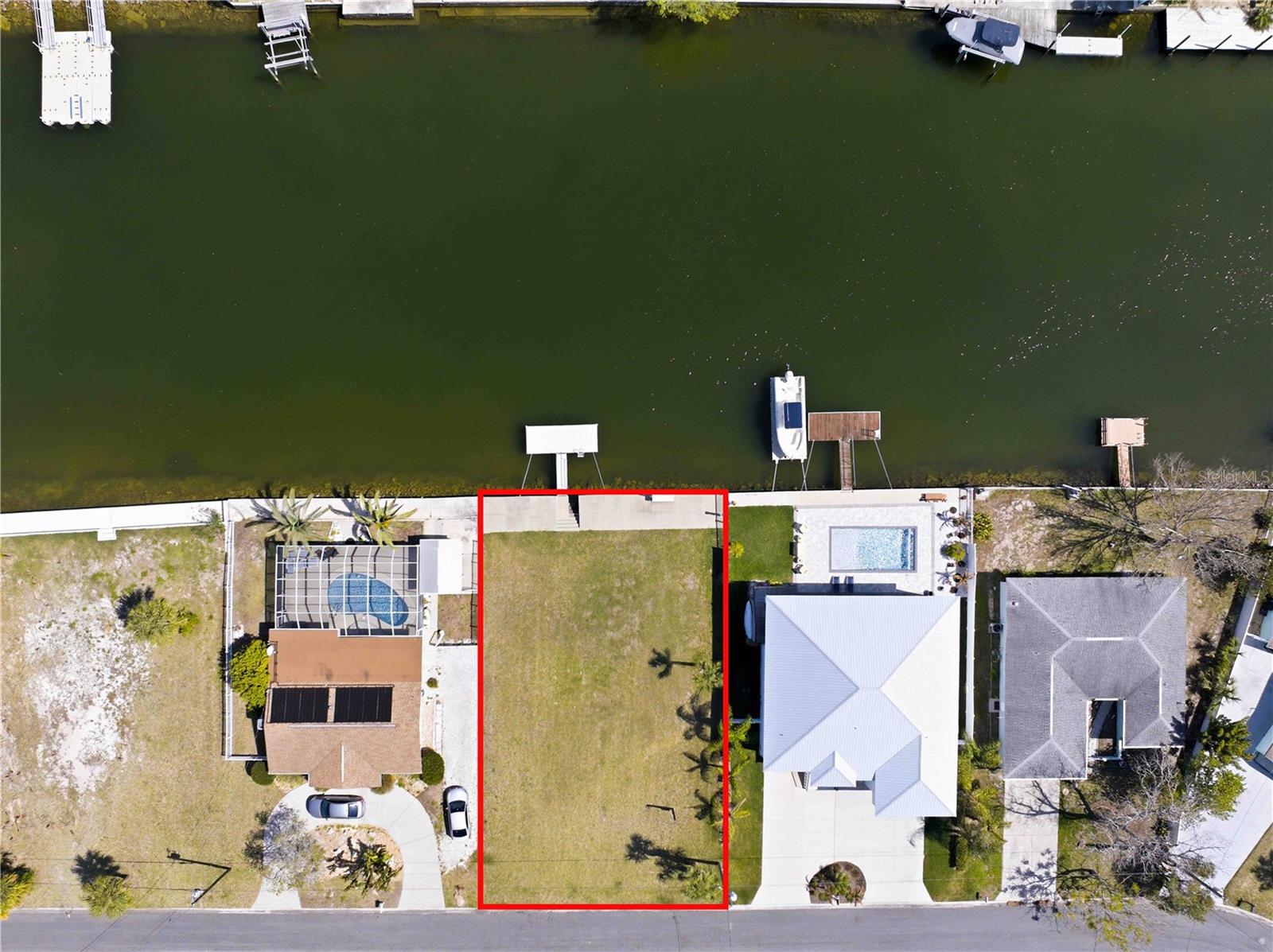 4530 Gulfstream Dr Property Photo 3