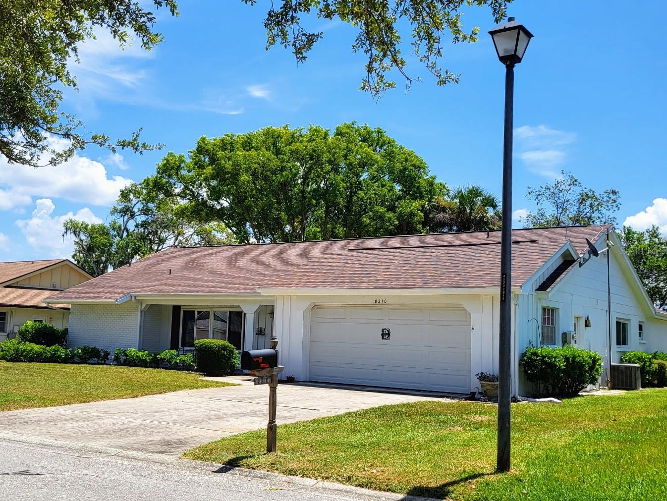8210 Valley Stream Ln Property Photo 1