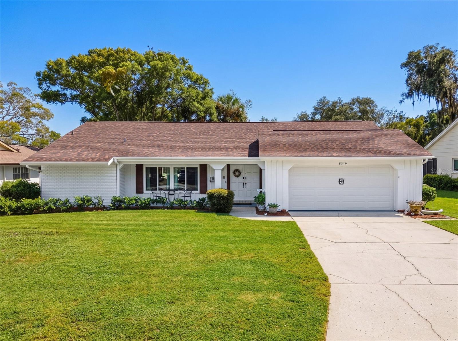 8210 Valley Stream Ln Property Photo 1