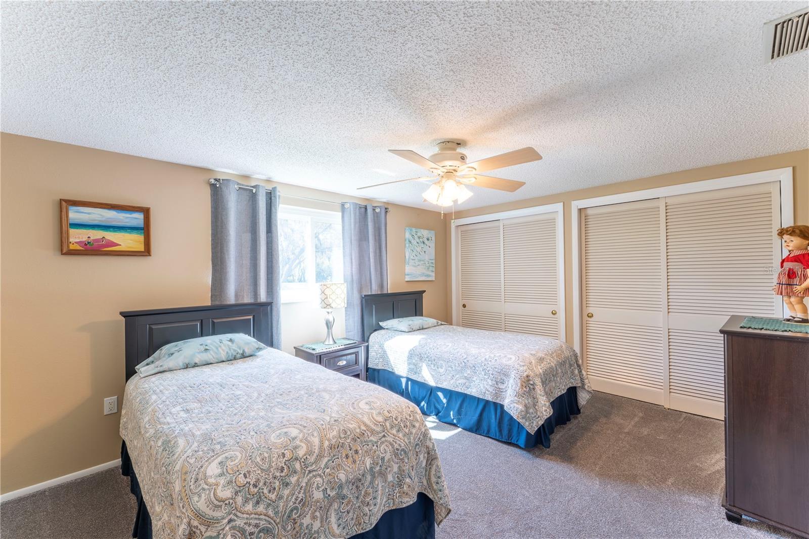 8210 Valley Stream Ln Property Photo 10