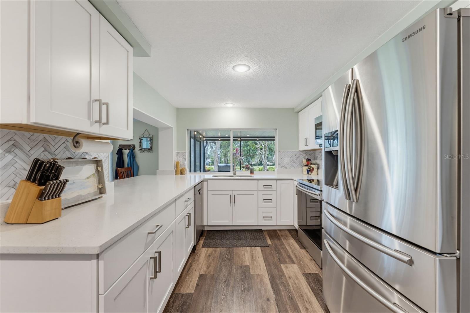 8210 Valley Stream Ln Property Photo 21