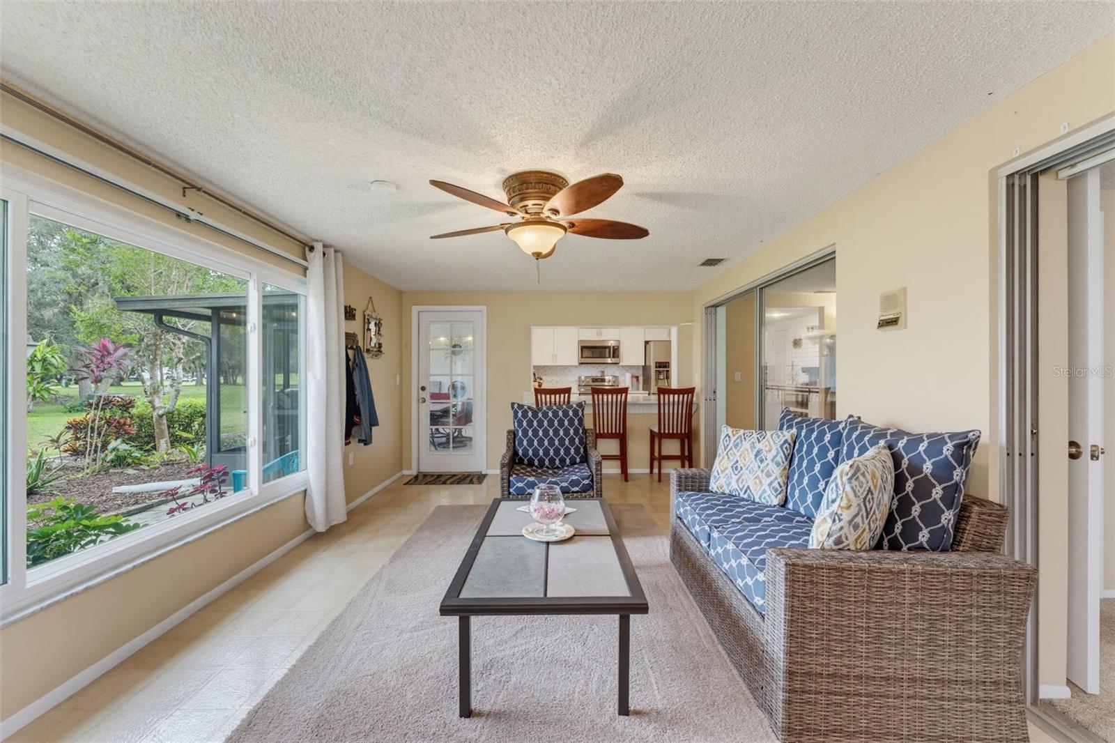 8210 Valley Stream Ln Property Photo 30