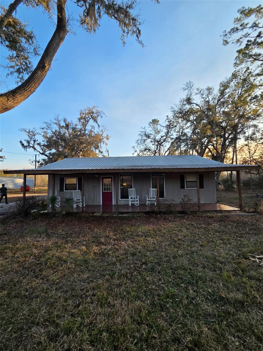 1106 Fox Hunter Rd Property Photo 3