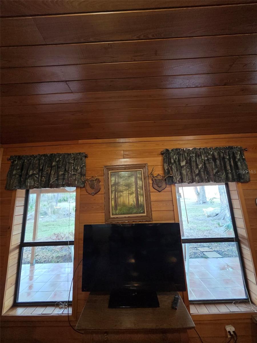 1106 Fox Hunter Rd Property Photo 11