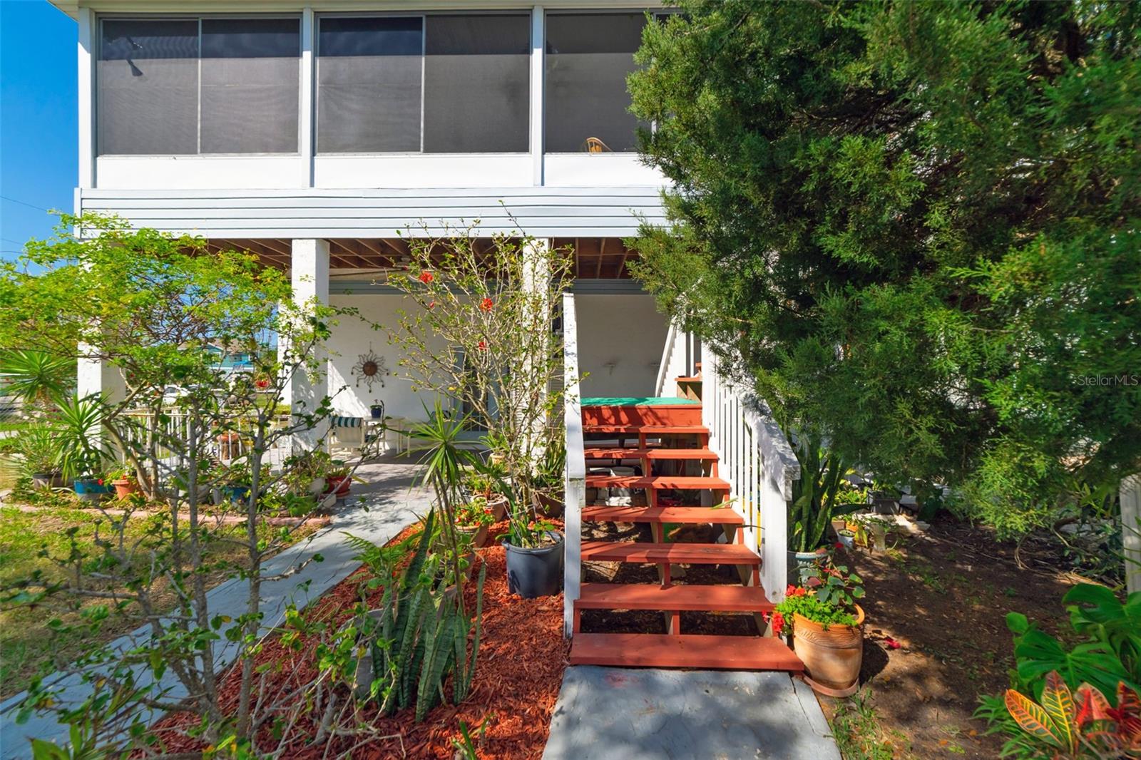 6810 Seaview Blvd Property Photo 14