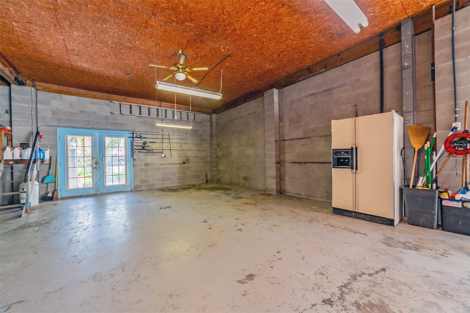 6810 Seaview Blvd Property Photo 44
