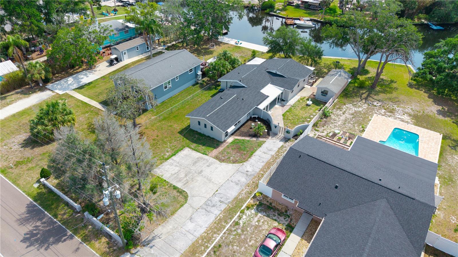 5822 River Rd Property Photo 1