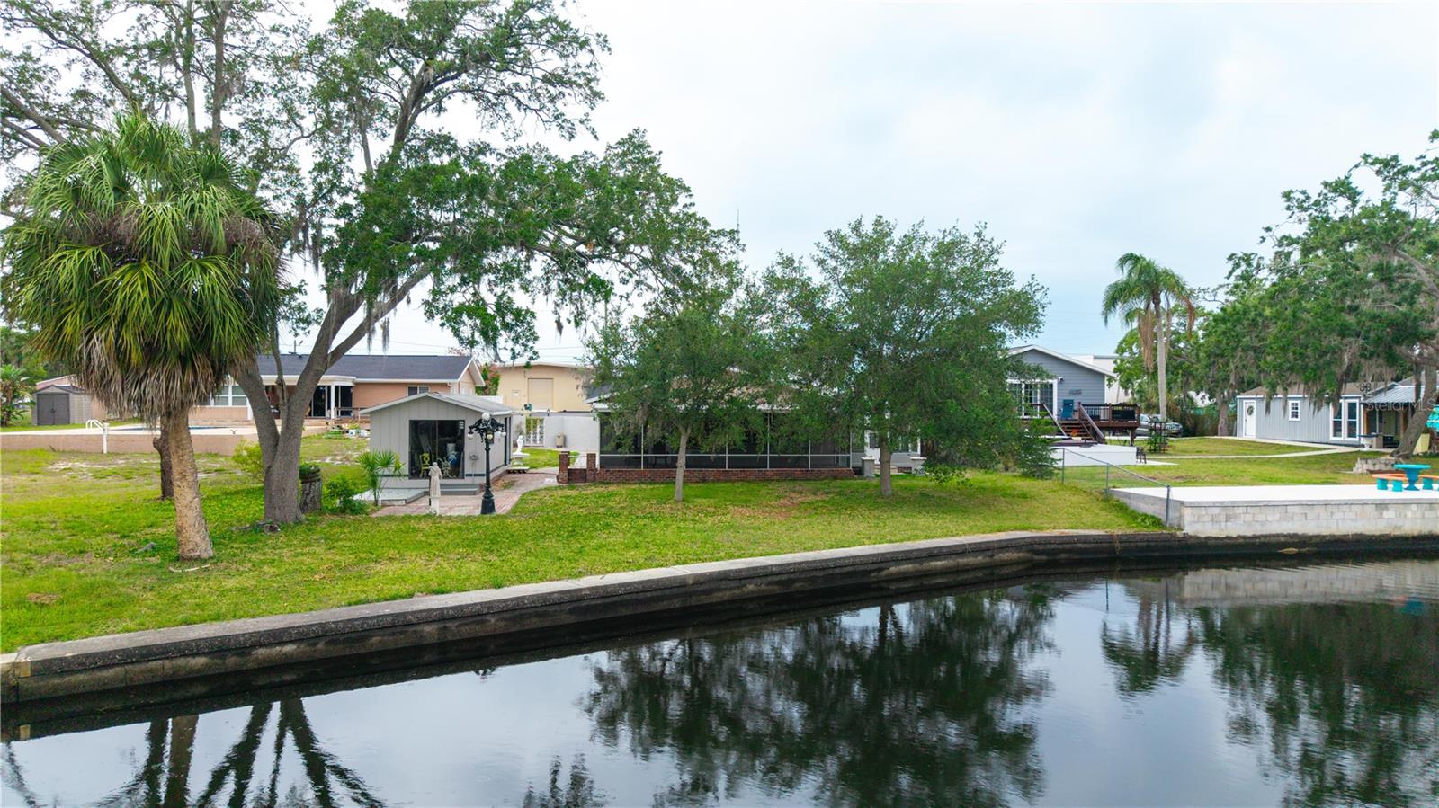 5822 River Rd Property Photo 3