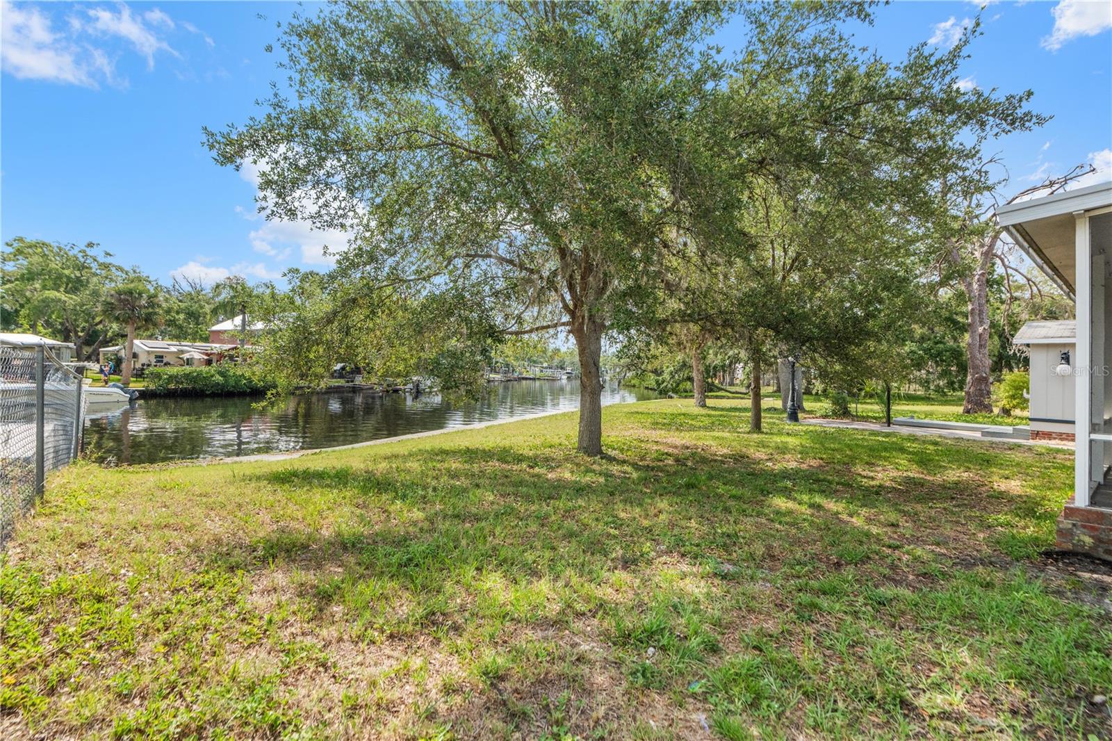 5822 River Rd Property Photo 6