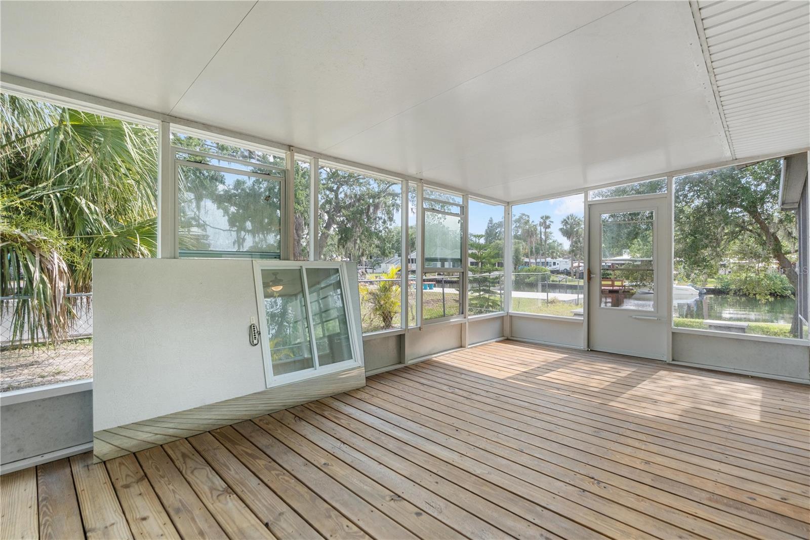 5822 River Rd Property Photo 54