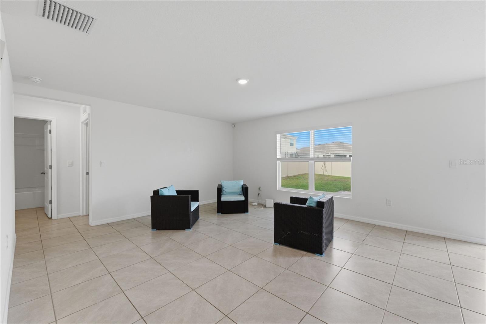 7517 Gardner St Property Photo 15