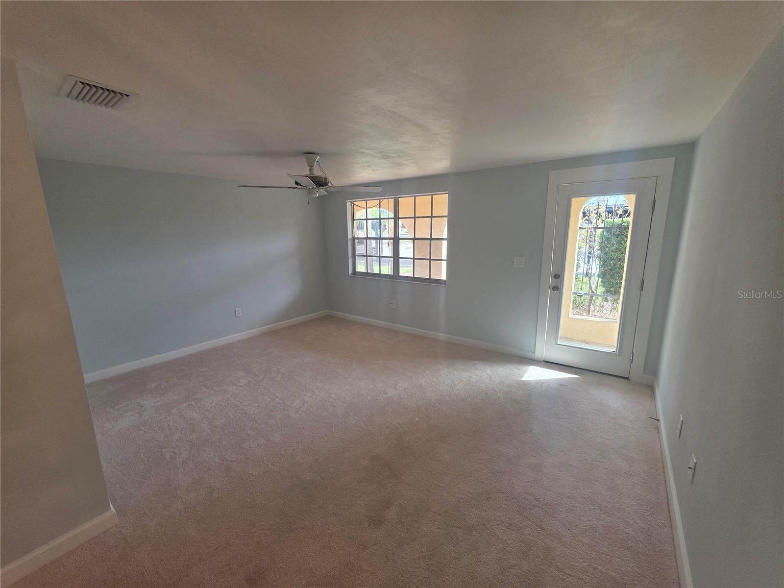 4461 Rustic Dr Property Photo 4