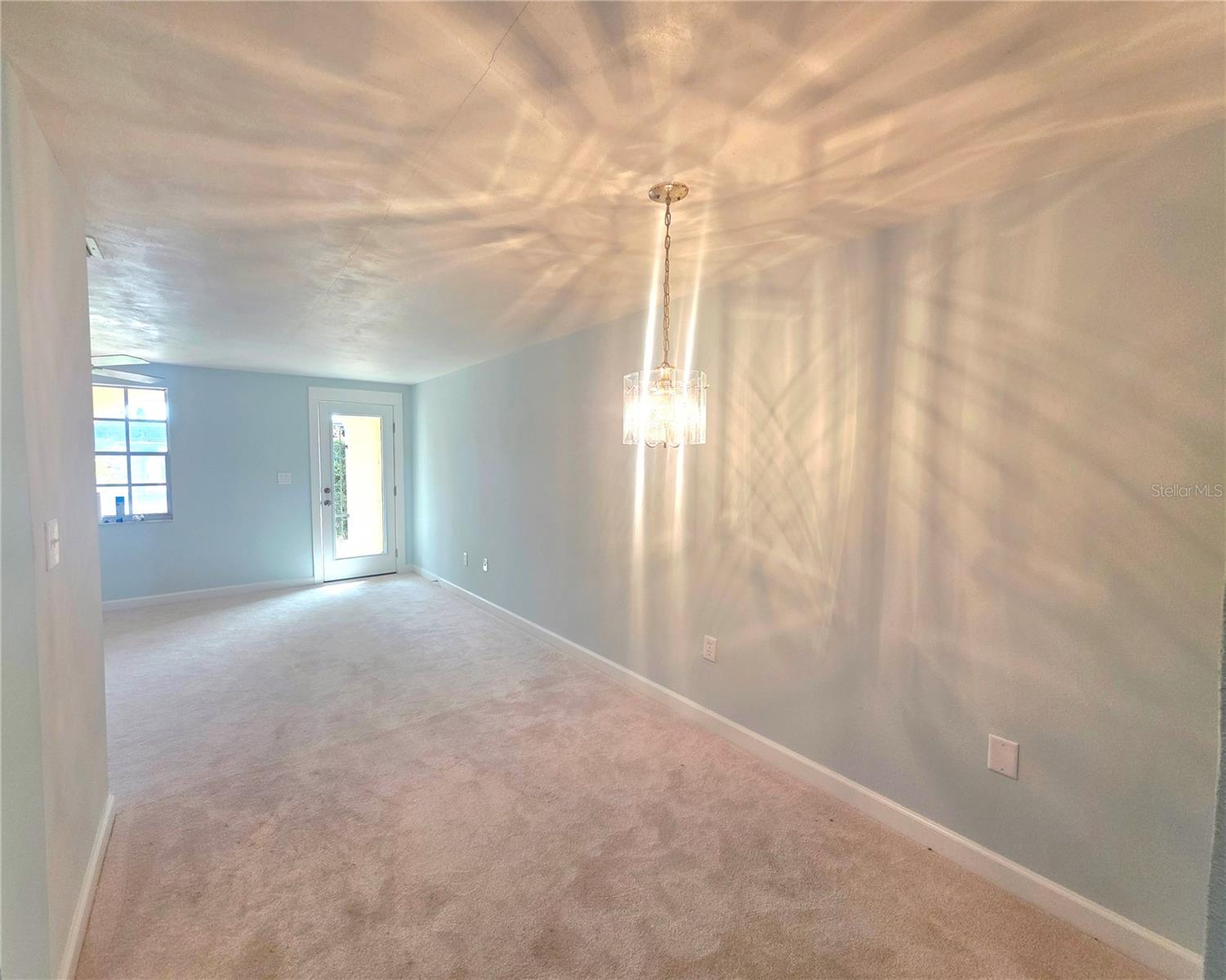 4461 Rustic Dr Property Photo 5